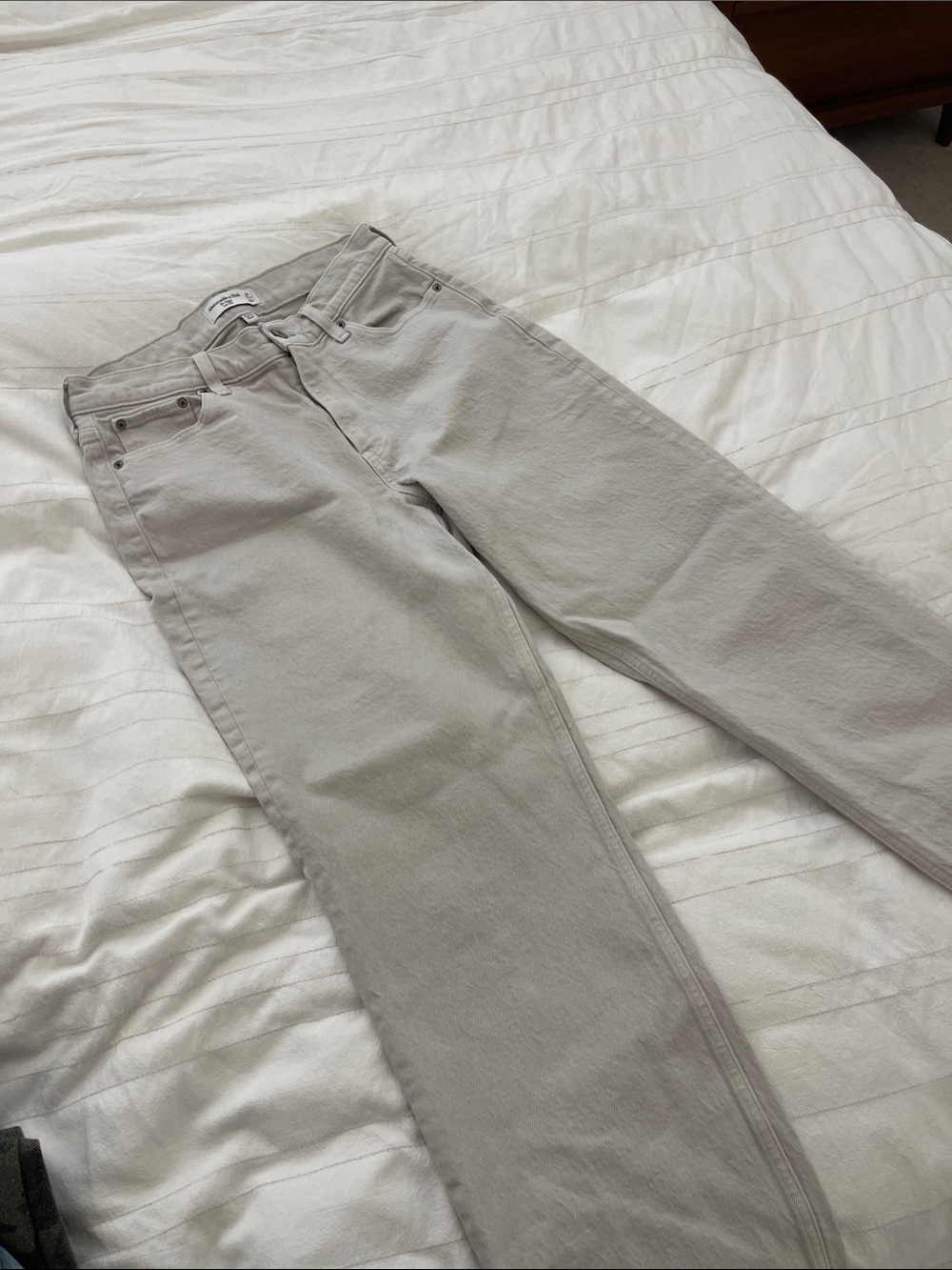 Abercrombie & Fitch The Baggy Low Rise Jean Curve Love